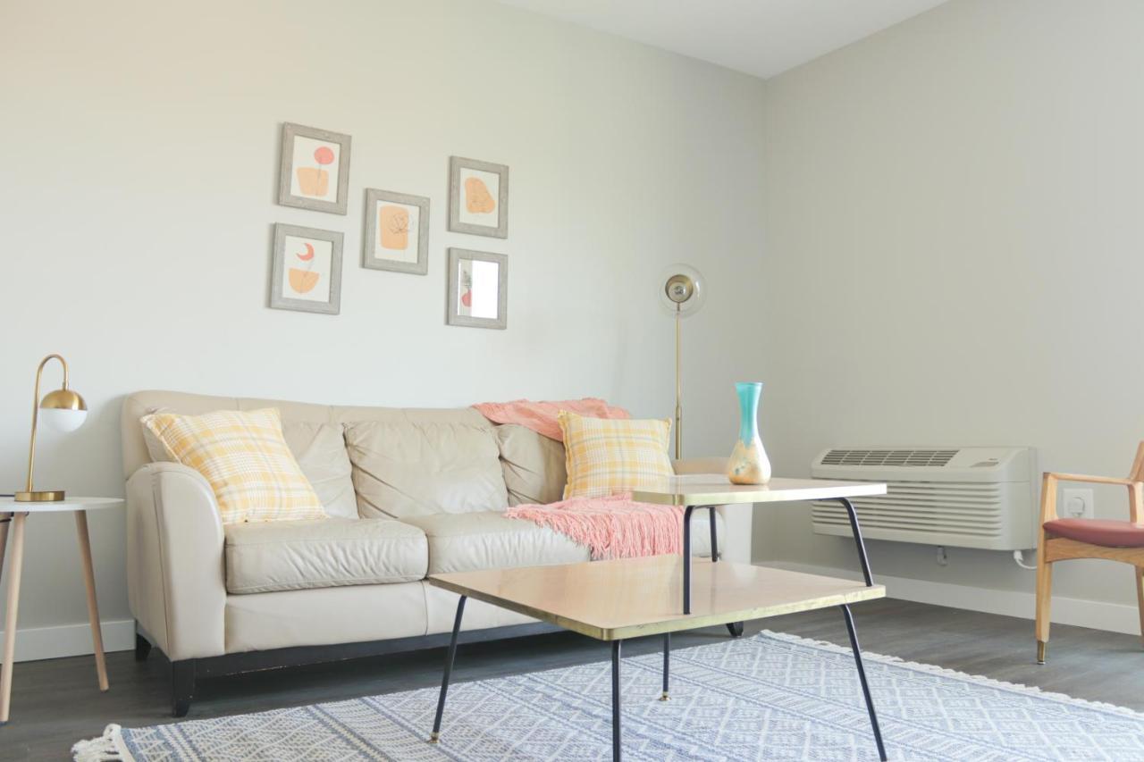 Sleepover Premier Downtown Des Moines Apartments ภายนอก รูปภาพ