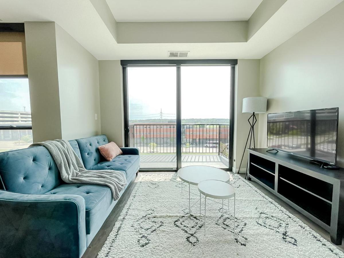 Sleepover Premier Downtown Des Moines Apartments ภายนอก รูปภาพ