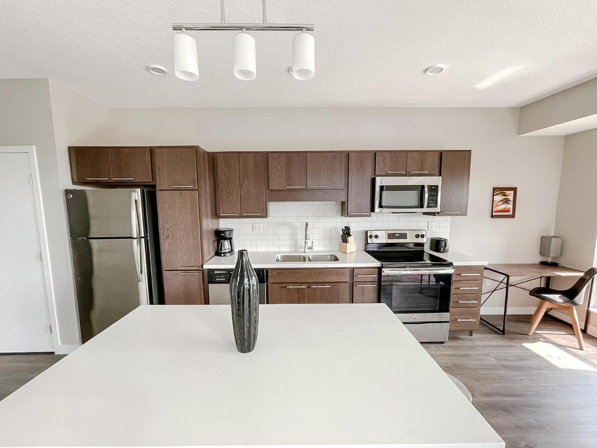Sleepover Premier Downtown Des Moines Apartments ภายนอก รูปภาพ
