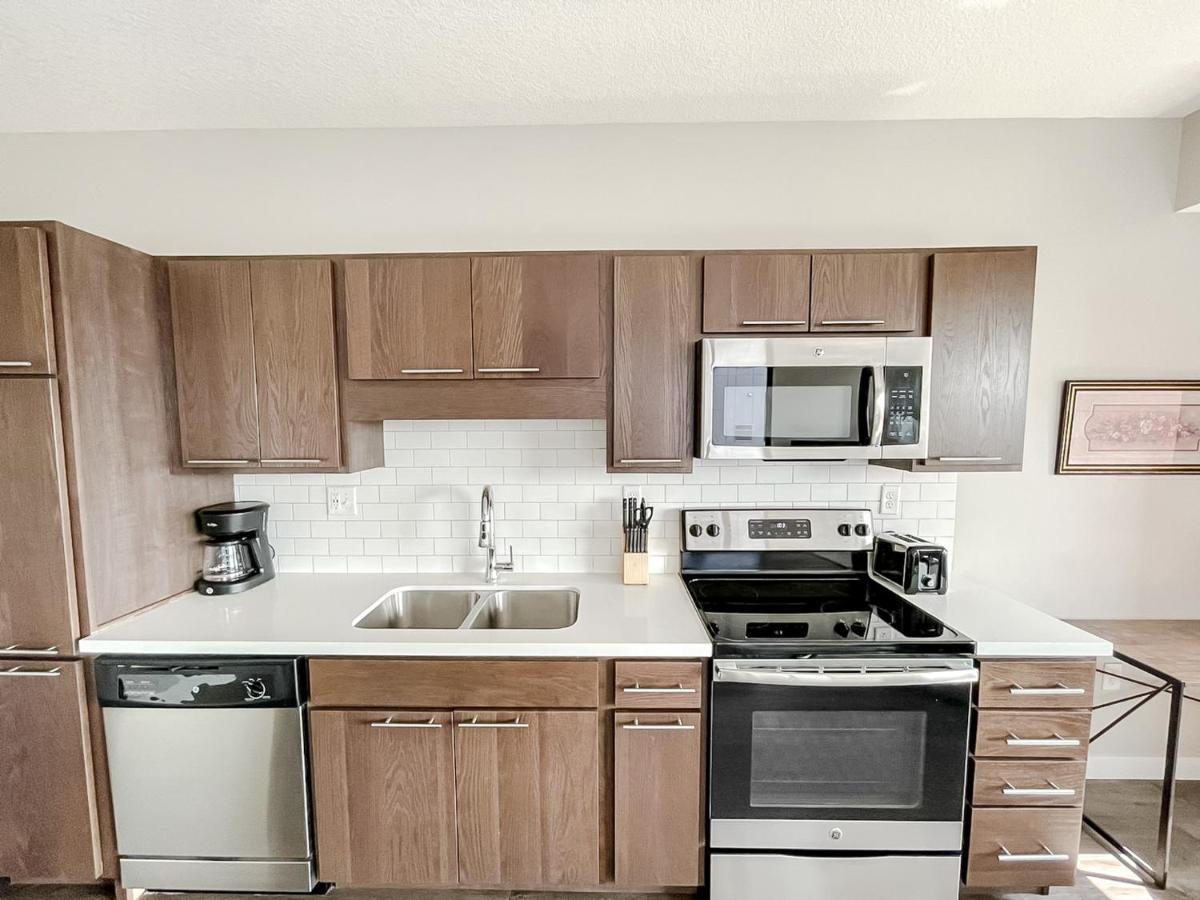 Sleepover Premier Downtown Des Moines Apartments ภายนอก รูปภาพ