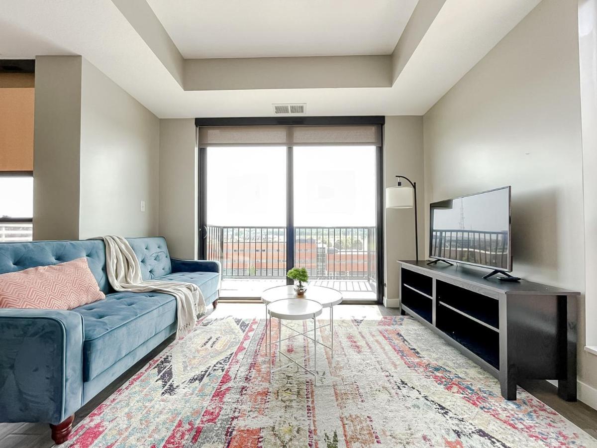 Sleepover Premier Downtown Des Moines Apartments ภายนอก รูปภาพ